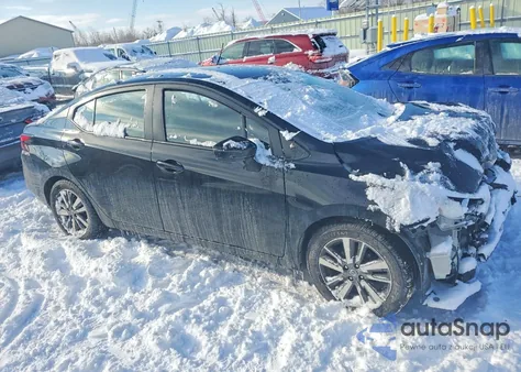 2021 Nissan Versa Sv z USA, uszkodzony, nr VIN 3N1CN8EV1ML814512